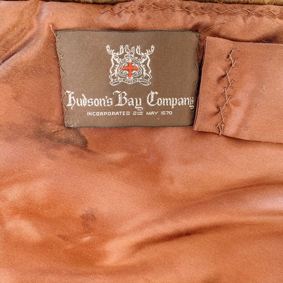 Vintage Hudson’s Bay Fur Shall - Picture 3 of 3